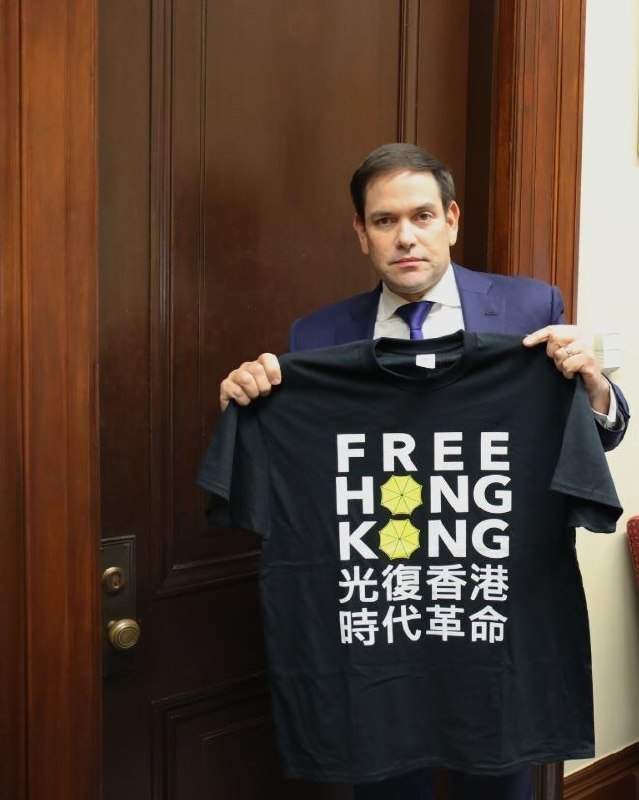 https://media.pincong.rocks/1585bb1320b44d12b6d7614e5c773b99.jpg?width=639&height=800