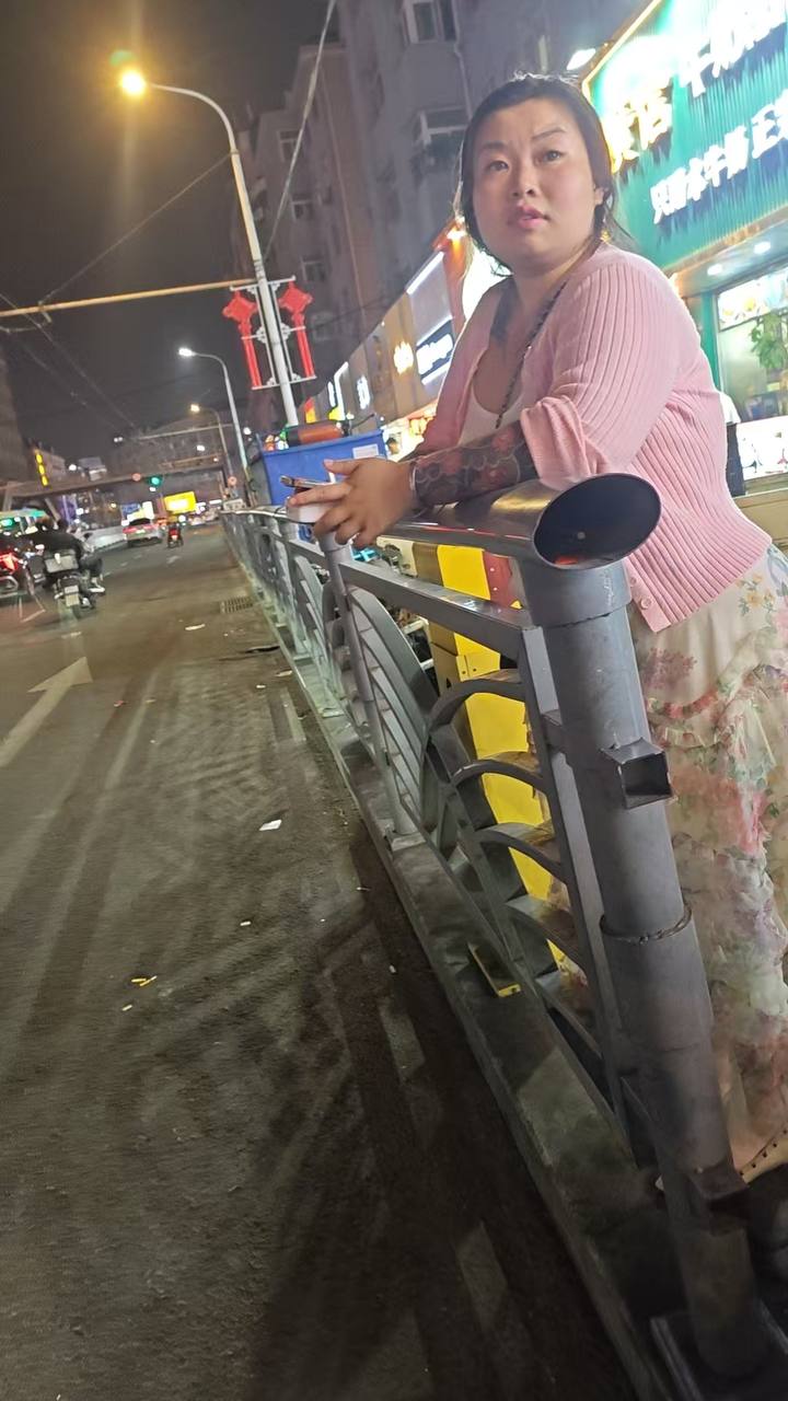 https://media.pincong.rocks/82af22916f0e40cb9c87f0ff5ea2dca9.jpg?width=720&height=1280