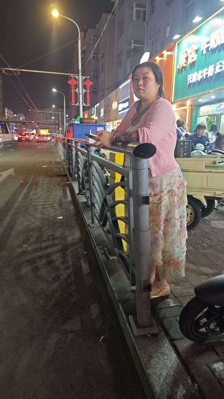 https://media.pincong.rocks/b88e66f9711543dd8255df31d756065a.jpg?width=720&height=1280