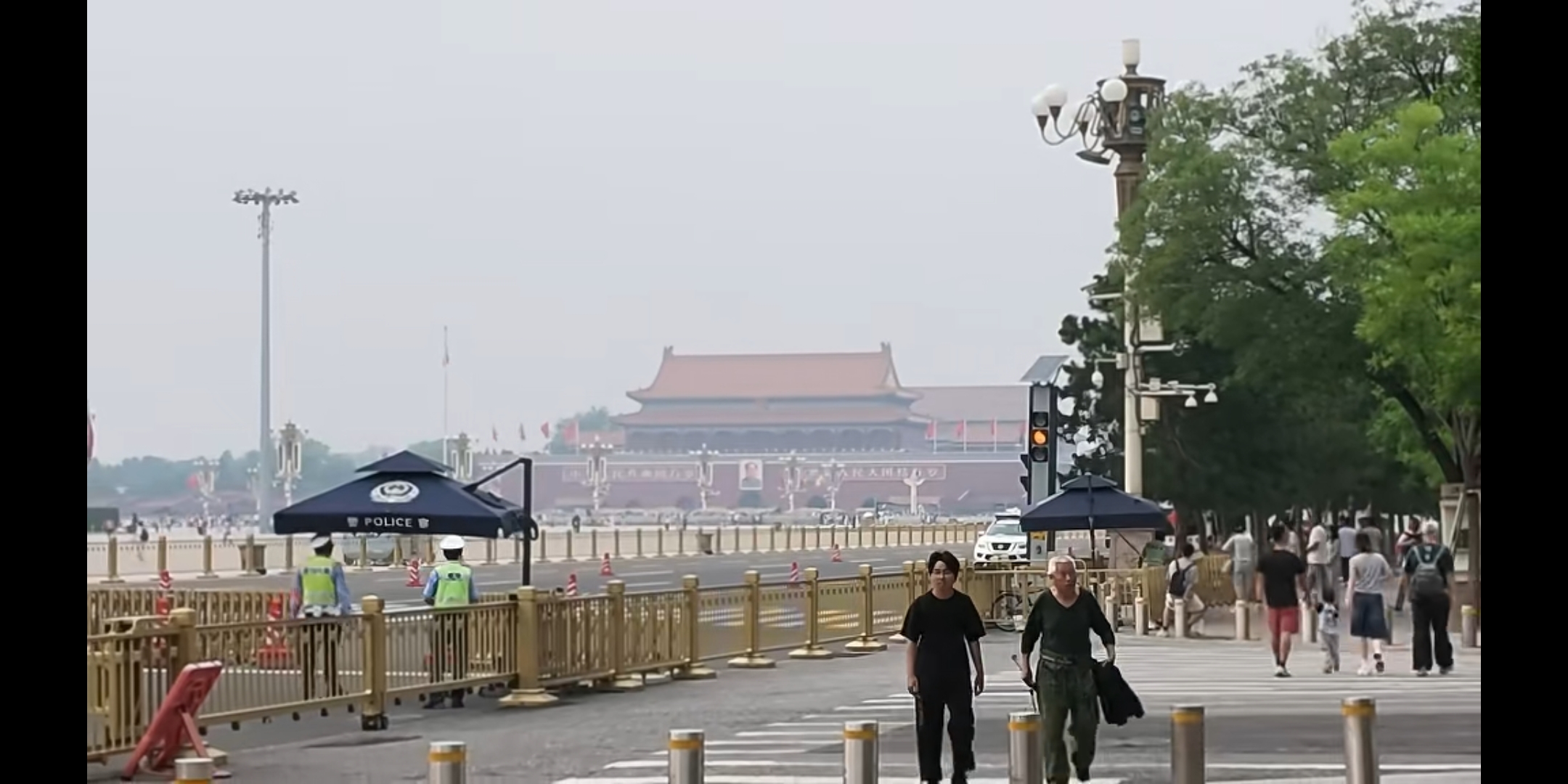 https://media.pincong.rocks/bfe2fd9251604f18be9708b67a8000b1.jpg?width=2160&height=1080