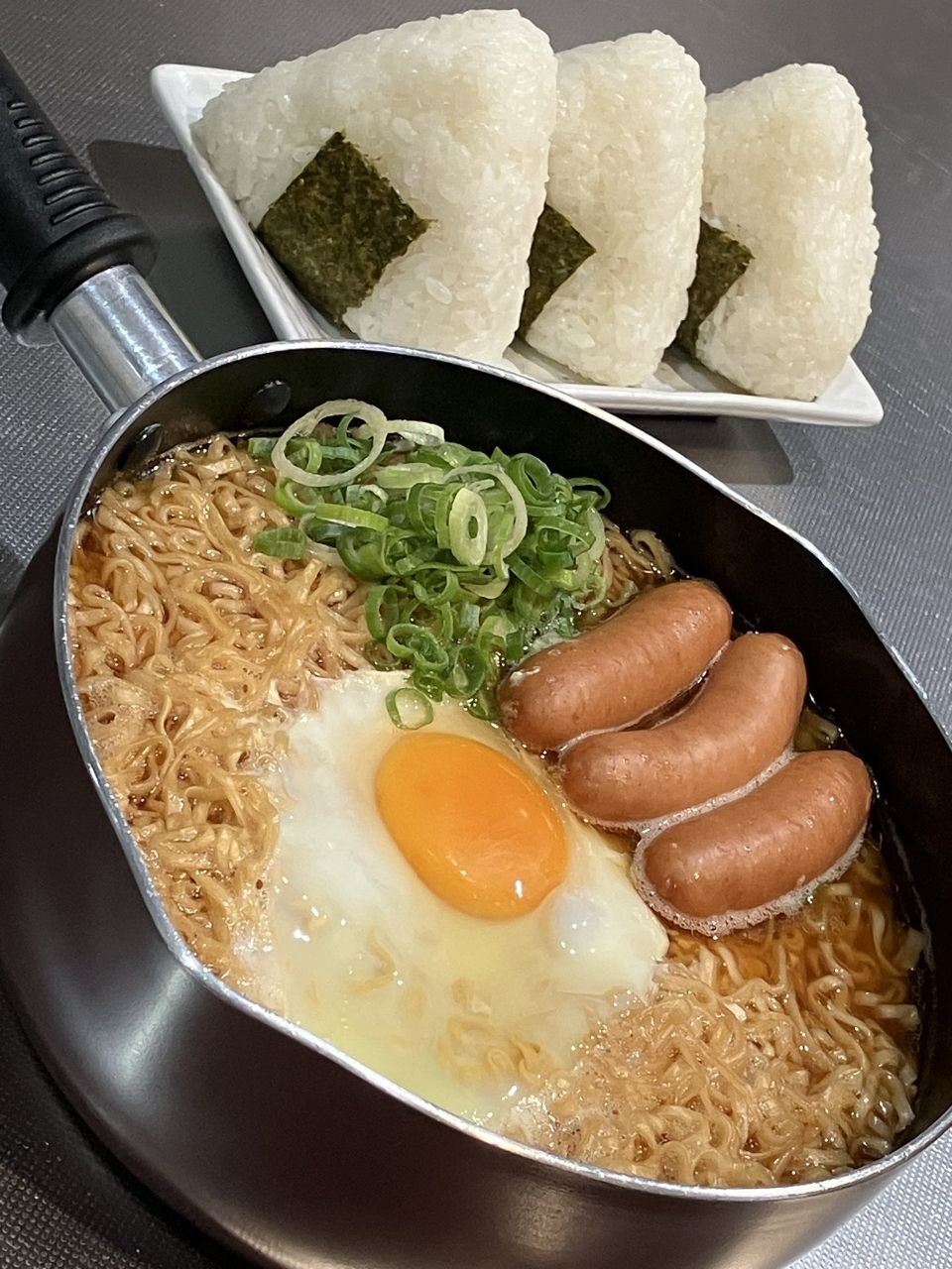 https://media.pincong.rocks/f6fa3d05a5434f3cb6acf9036ccd175a.jpg?width=960&height=1280
