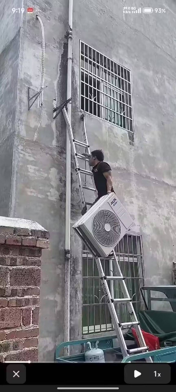 https://media.pincong.rocks/t/8fb951a4b38e3f5ffc5ef7f4c9ed084b642fd2e56155c93e8e5e749cc571e950.jpg?width=576&height=1280
